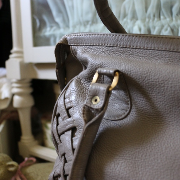 Created By Valerie New York Leather Light Gray Bag - Picture 4 of 12